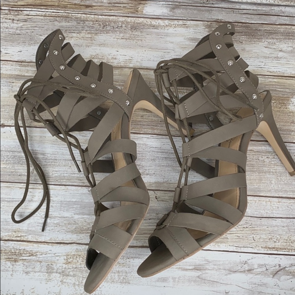 Jessica Simpson Larsenn Strappy heels